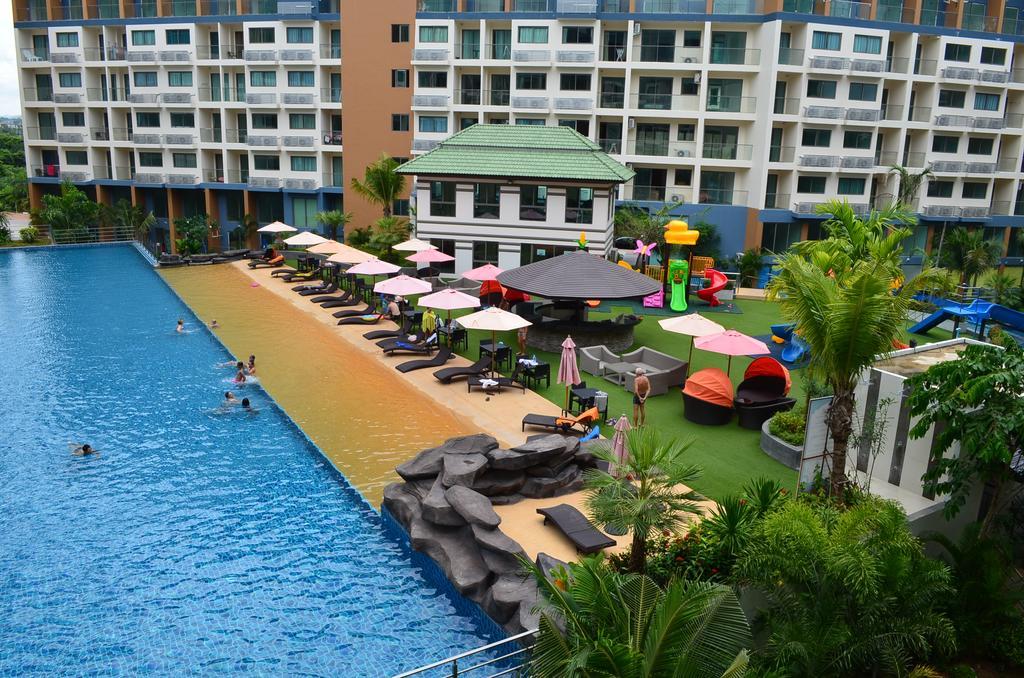 Laguna Beach Resort 2 ジョムティエンビーチ エクステリア 写真