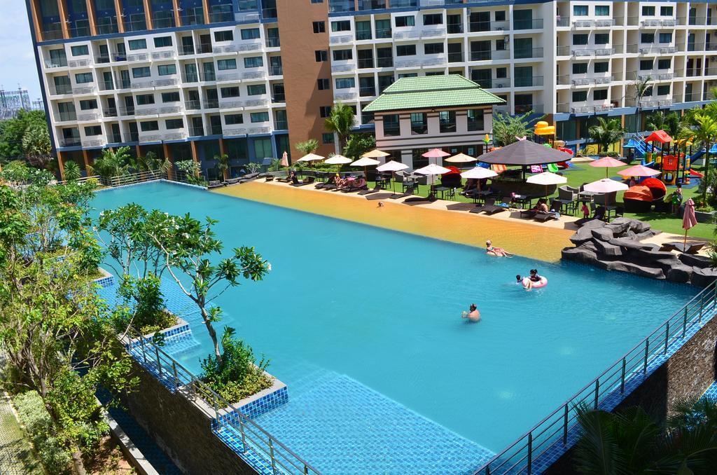 Laguna Beach Resort 2 ジョムティエンビーチ エクステリア 写真